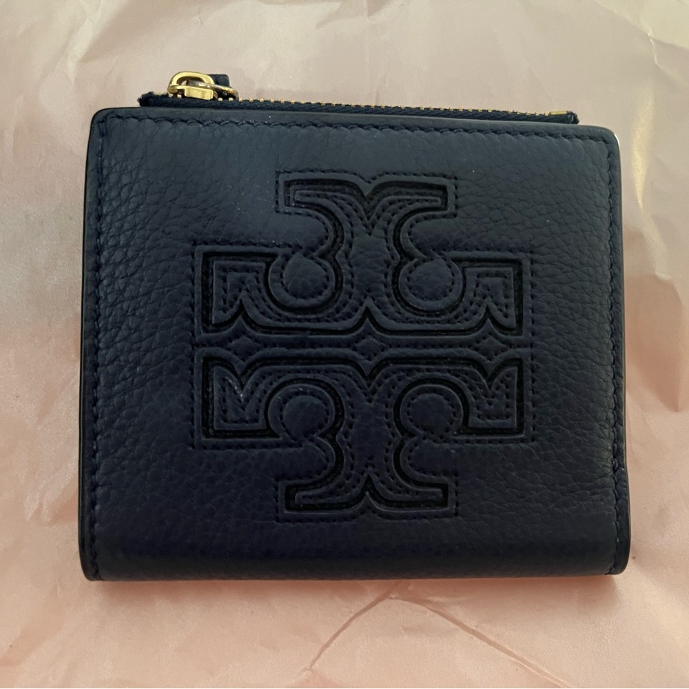 Tory Buch wallet